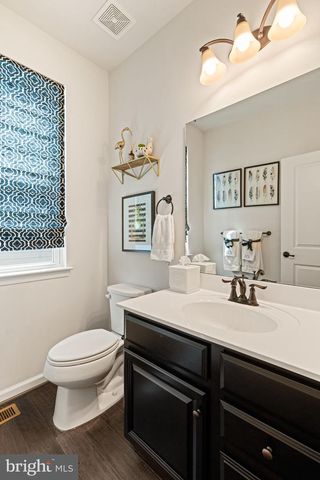 2604 CROSSVINE DR, Dumfries, VA 22026