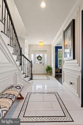 2604 CROSSVINE DR, Dumfries, VA 22026