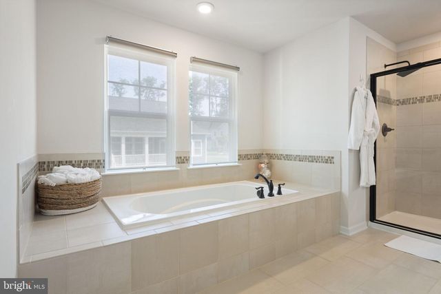2604 CROSSVINE DR, Dumfries, VA 22026