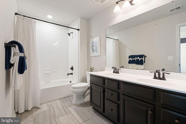 2604 CROSSVINE DR, Dumfries, VA 22026