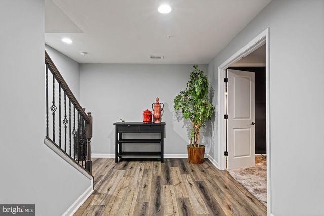2604 CROSSVINE DR, Dumfries, VA 22026