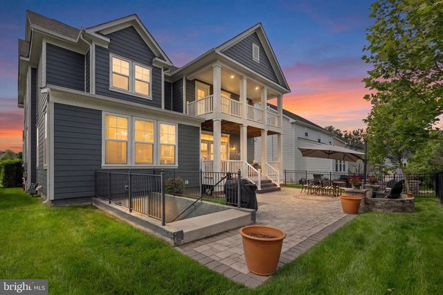 2604 CROSSVINE DR, Dumfries, VA 22026