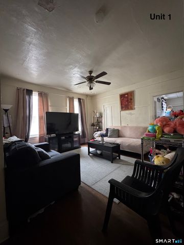 6 Williams Street, New London, CT 06320