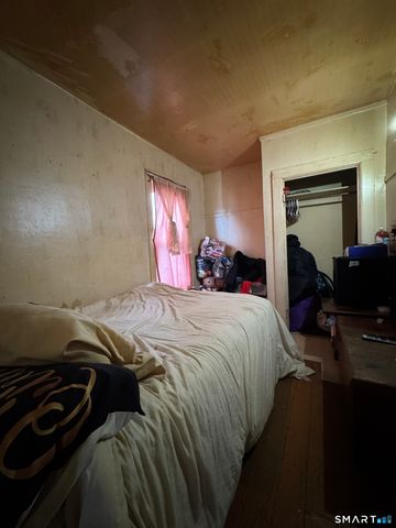 6 Williams Street, New London, CT 06320