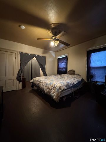 6 Williams Street, New London, CT 06320