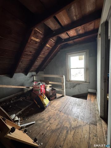 6 Williams Street, New London, CT 06320