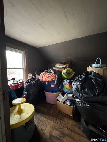 6 Williams Street, New London, CT 06320