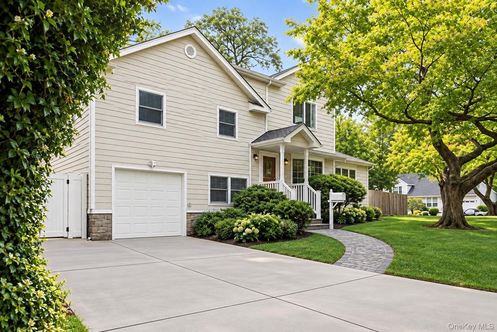 21 Edgewood, Plainview, NY 11803 — exterior