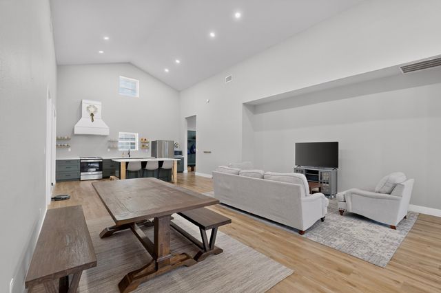 5077 S Fm 5, Aledo, TX 76008