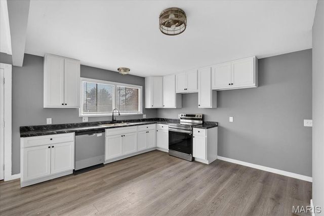 3650 Estates Drive, Florissant, MO 63033