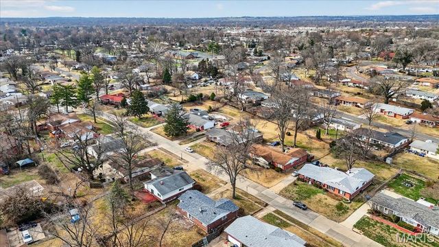 3650 Estates Drive, Florissant, MO 63033