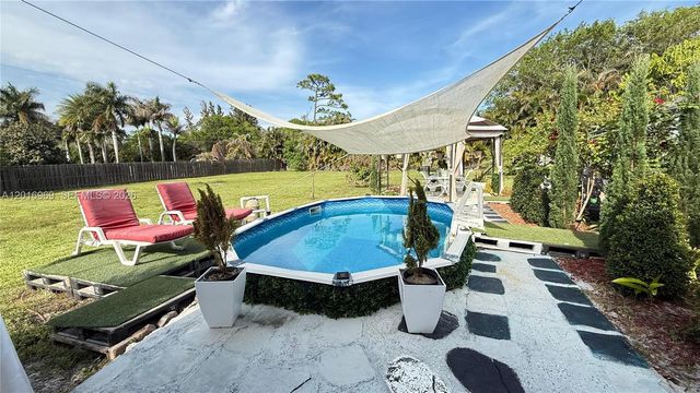 12119 Orange Blvd, West Palm Beach, FL 33412