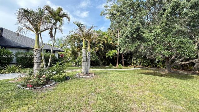 12119 Orange Blvd, West Palm Beach, FL 33412