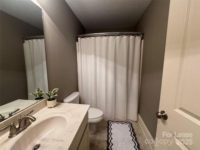 689 Presbyterian Road, Mooresville, NC 28115