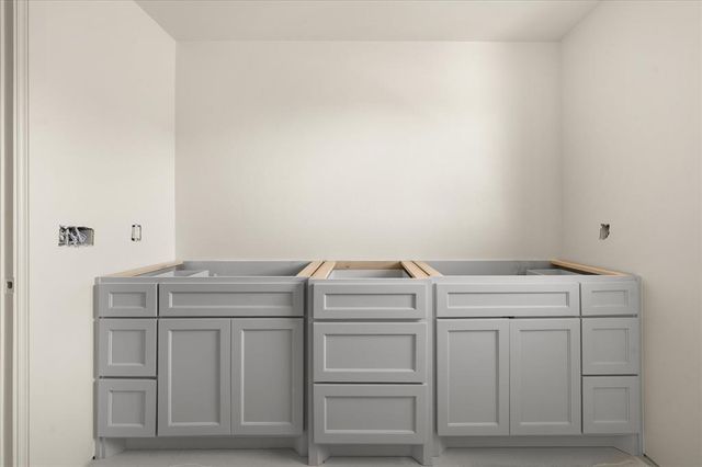 3032 Fountain Creek Drive, Edmond, OK 73034