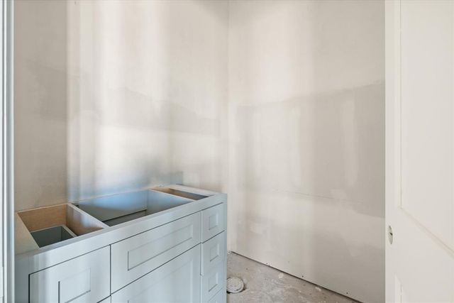 3032 Fountain Creek Drive, Edmond, OK 73034