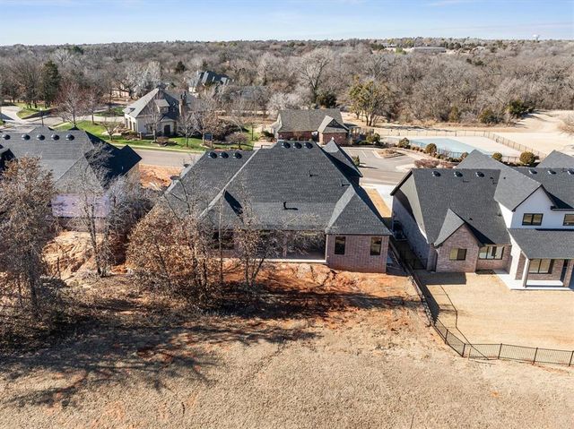 3032 Fountain Creek Drive, Edmond, OK 73034