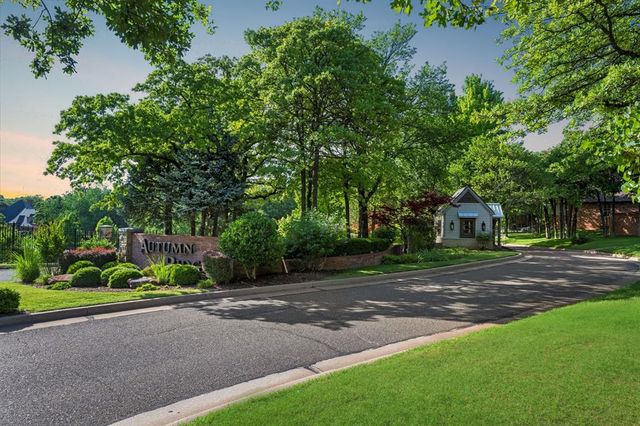 3032 Fountain Creek Drive, Edmond, OK 73034