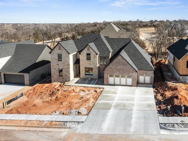 3032 Fountain Creek Drive, Edmond, OK 73034