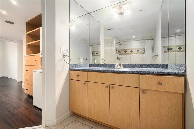 199 14th NE Street 704, Atlanta, GA 30309