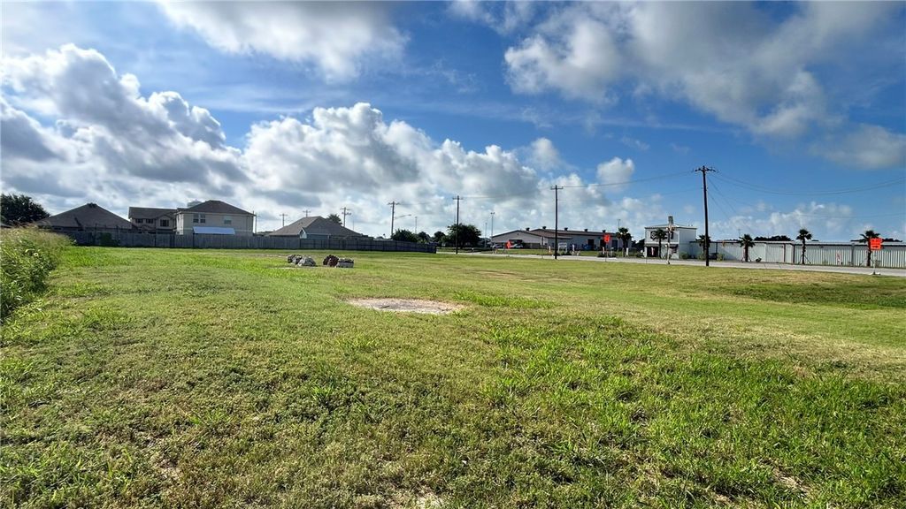 000 Stark Road, Portland, TX 78374 — photo 4