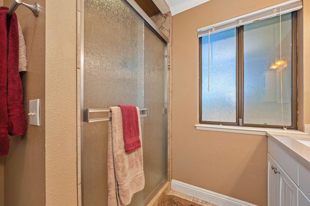 10805 Cramer Rd, Auburn, CA 95602