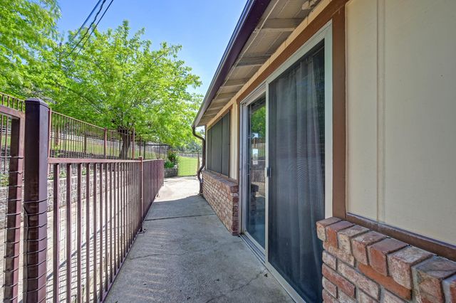 10805 Cramer Rd, Auburn, CA 95602