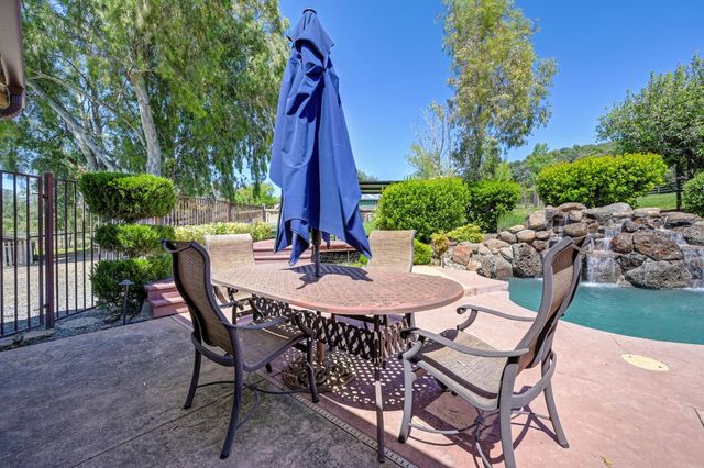 10805 Cramer Rd, Auburn, CA 95602