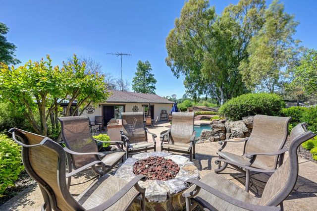 10805 Cramer Rd, Auburn, CA 95602