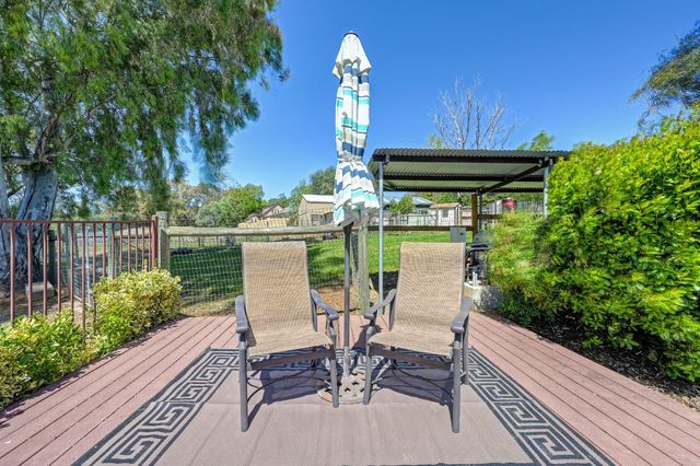 10805 Cramer Rd, Auburn, CA 95602