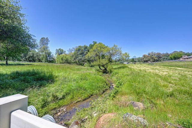 10805 Cramer Rd, Auburn, CA 95602