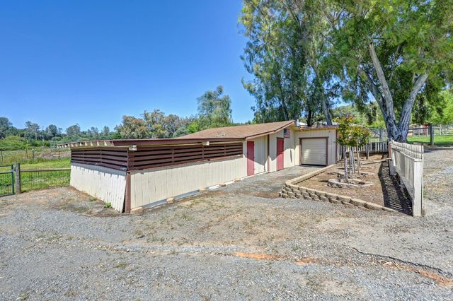 10805 Cramer Rd, Auburn, CA 95602