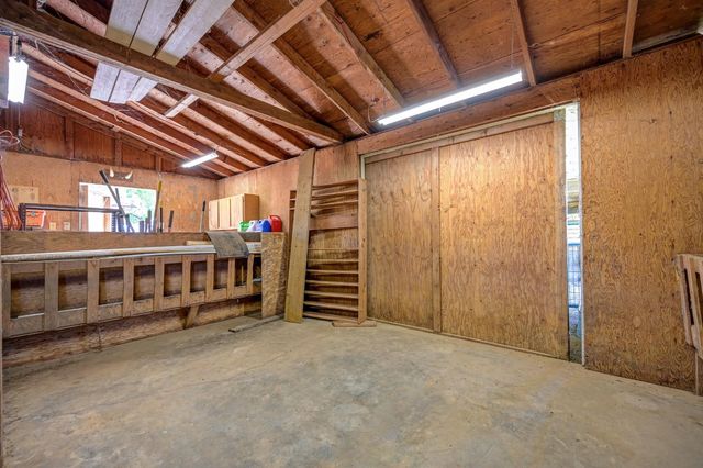 10805 Cramer Rd, Auburn, CA 95602