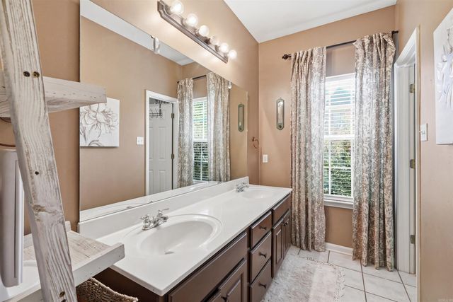 2832 Timbercreek Drive, Bryant, AR 72023