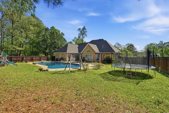 2832 Timbercreek Drive, Bryant, AR 72023