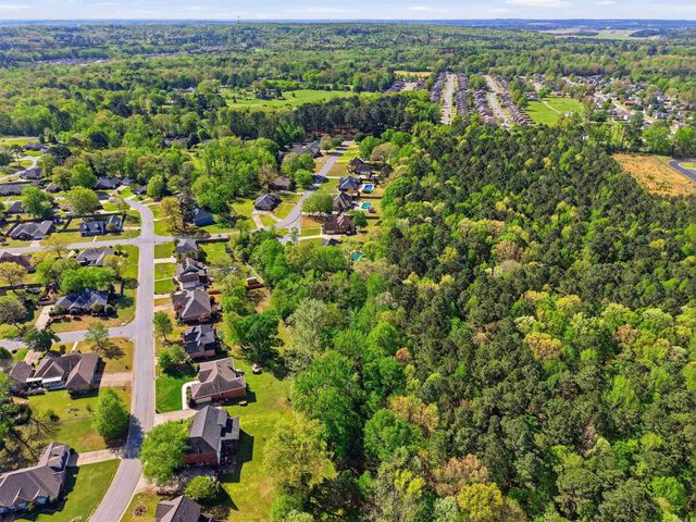 2832 Timbercreek Drive, Bryant, AR 72023