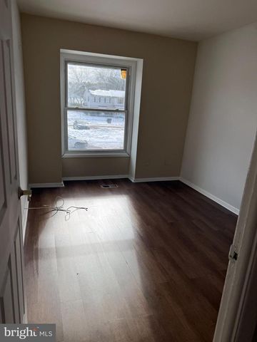 28 MAGNOLIA CT, Sicklerville, NJ 08081