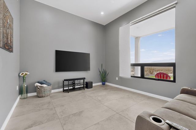 816 Villa Road SE, Rio Rancho, NM 87124