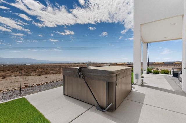 816 Villa Road SE, Rio Rancho, NM 87124