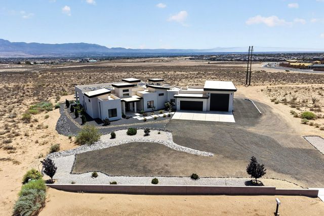 816 Villa Road SE, Rio Rancho, NM 87124
