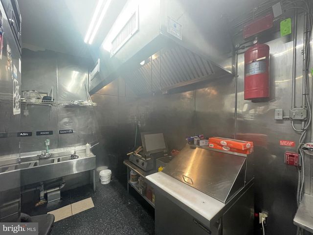 274 W DUNCANNON AVE, Philadelphia, PA 19120