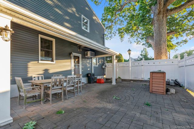 265 Jefferson Street, Franklin Square, NY 11010
