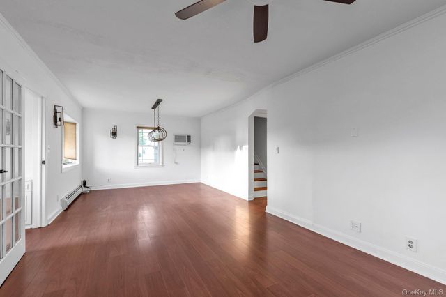 265 Jefferson Street, Franklin Square, NY 11010