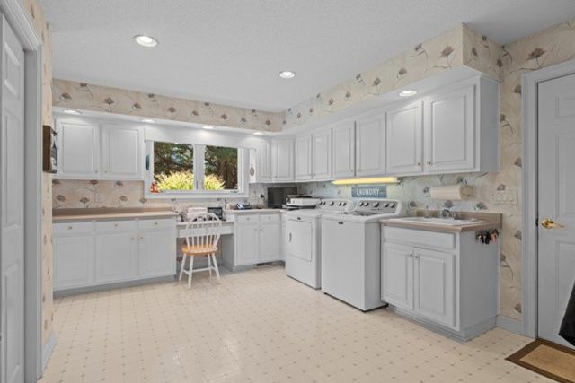 1906 Cross Creek Drive, Seneca, SC 29678