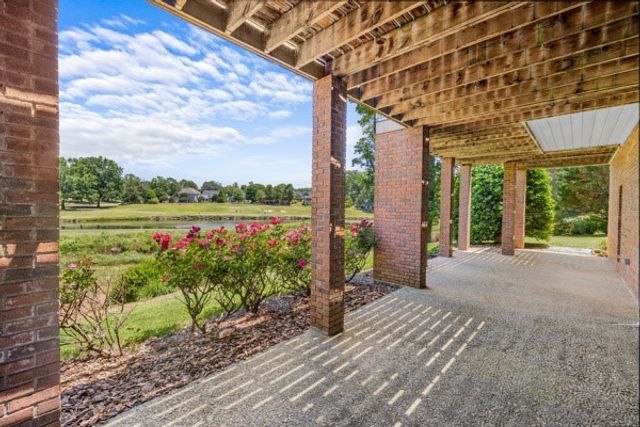 1906 Cross Creek Drive, Seneca, SC 29678
