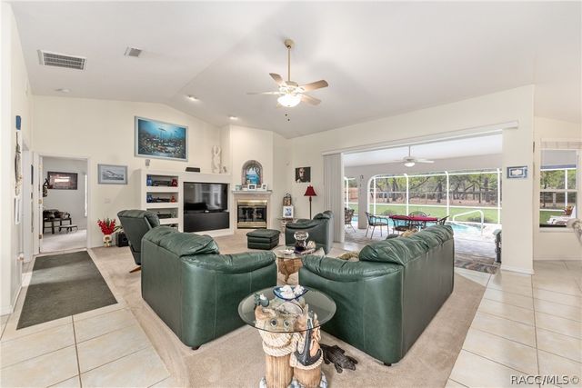 4680 N Elkcam Boulevard, Beverly Hills, FL 34465