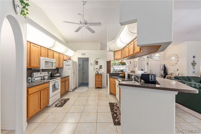 4680 N Elkcam Boulevard, Beverly Hills, FL 34465