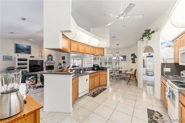 4680 N Elkcam Boulevard, Beverly Hills, FL 34465