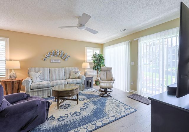 643 Woodmoor Dr Unit 101, Murrells Inlet, SC 29576