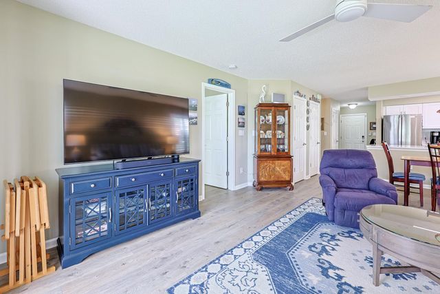 643 Woodmoor Dr Unit 101, Murrells Inlet, SC 29576